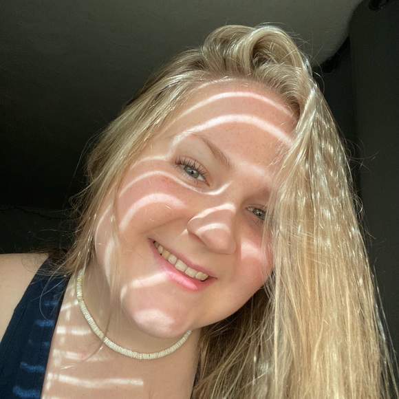 carolineperry16
